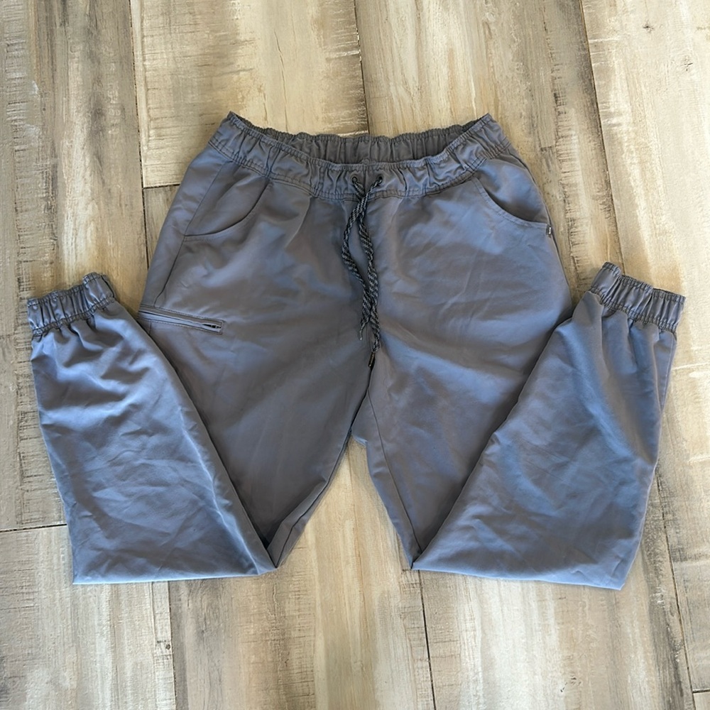 Large Jaanuu scrub bottoms
